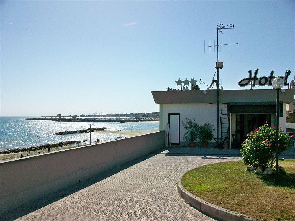 Marocca Hotel Nettuno Bagian luar foto