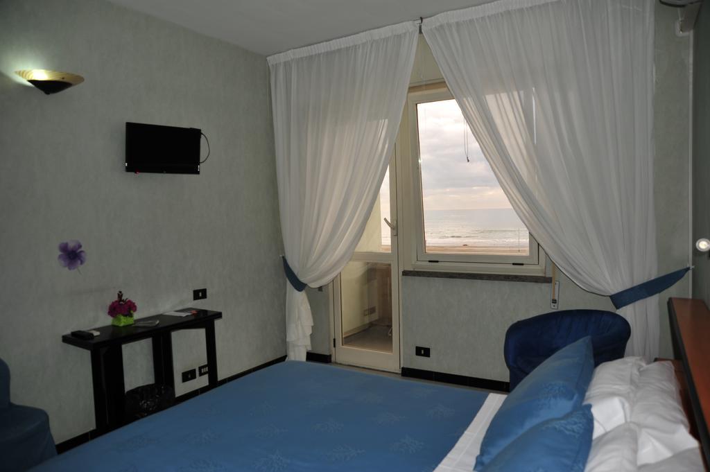 Marocca Hotel Nettuno Ruang foto