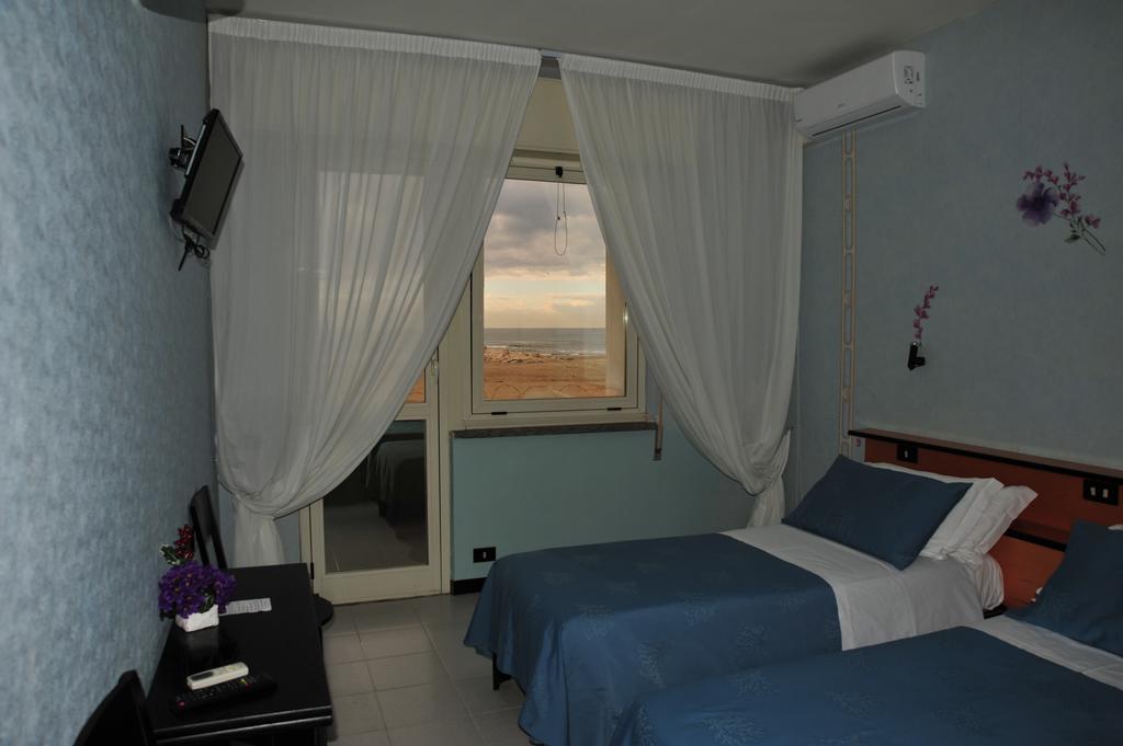 Marocca Hotel Nettuno Ruang foto